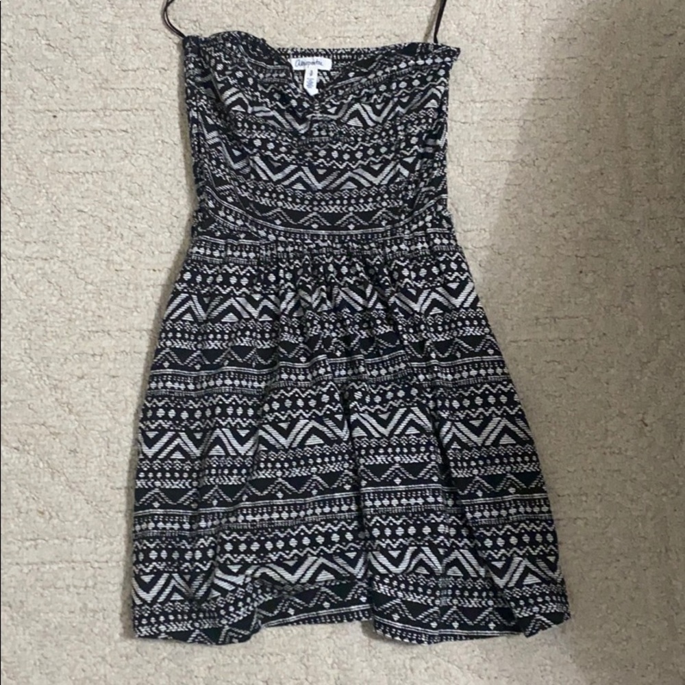 ***Aeropostale strapless dress! size small ***